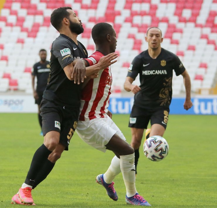 Süper Lig: DG Sivasspor: 1 - Yeni Malatyaspor: 0 (Maç sonucu)