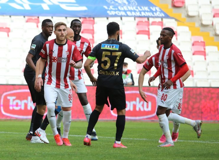 Süper Lig: DG Sivasspor: 1 - Yeni Malatyaspor: 0 (Maç sonucu)