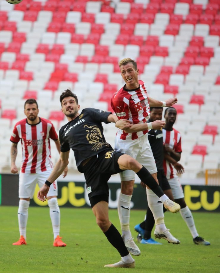 Süper Lig: DG Sivasspor: 1 - Yeni Malatyaspor: 0 (Maç sonucu)