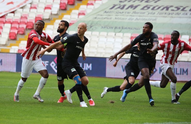 Süper Lig: Sivasspor: 0 - Yeni Malatyaspor: 0 (Maç devam ediyor)