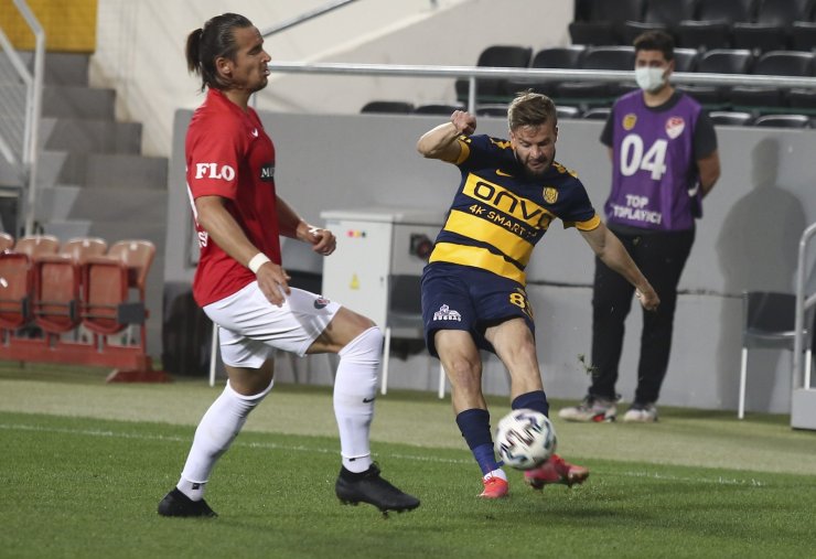 Süper Lig: MKE Ankaragücü: 0 - Gaziantep FK: 0 (İlk yarı)