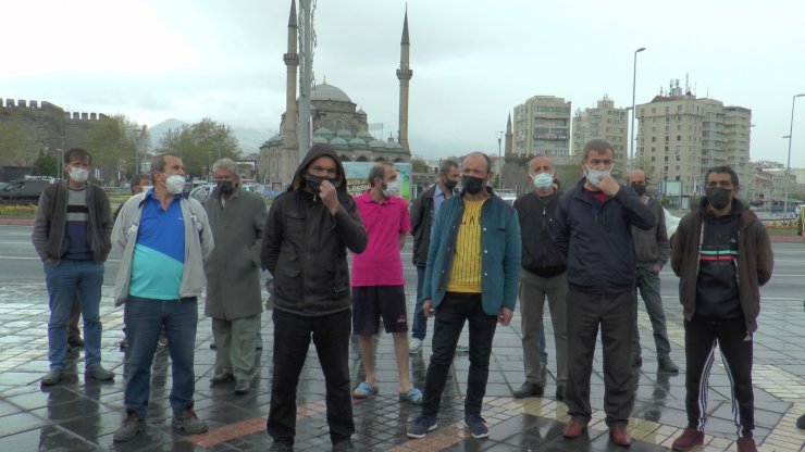 Kaldıkları otelde kapanma sonunda süreleri dolacak olan evsizler yardım istiyor