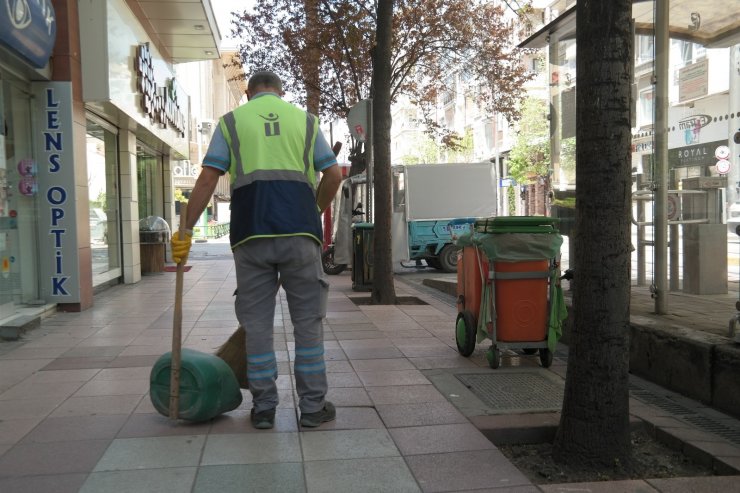 Doktorlar caddesi temizlendi