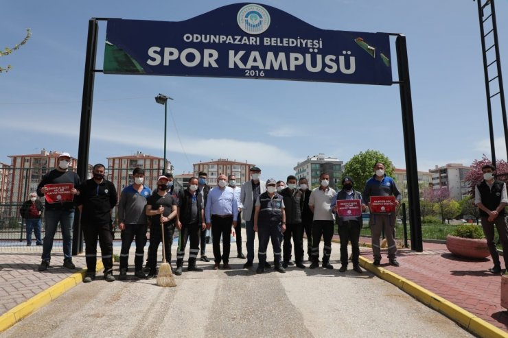 Başkan Kurt Odunpazarı Belediyesi emekçilerinin İşçi Bayramını kutladı