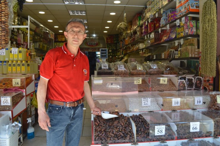 Kapanmadan önce satışları yüzde 90’a yükselen esnaf bugün müşteri bulamıyor