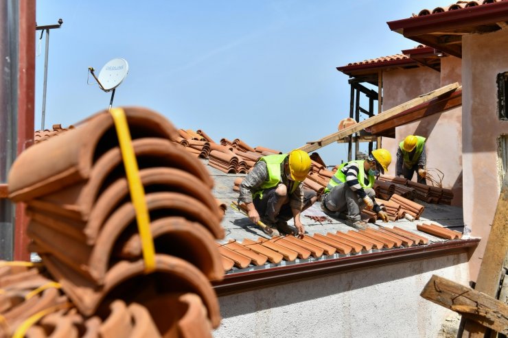 Başkentli ustalar Ankara Kalesi’nde tarihi mirası gün yüzüne çıkarıyor