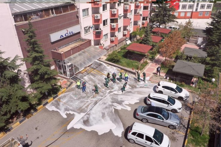 Keçiören’deki hastanelerin temizlik çalışmaları devam ediyor