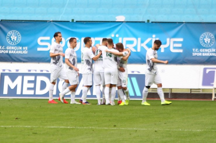 Süper Lig: Konyaspor: 1 - Fatih Karagümrük: 1 (İlk yarı)