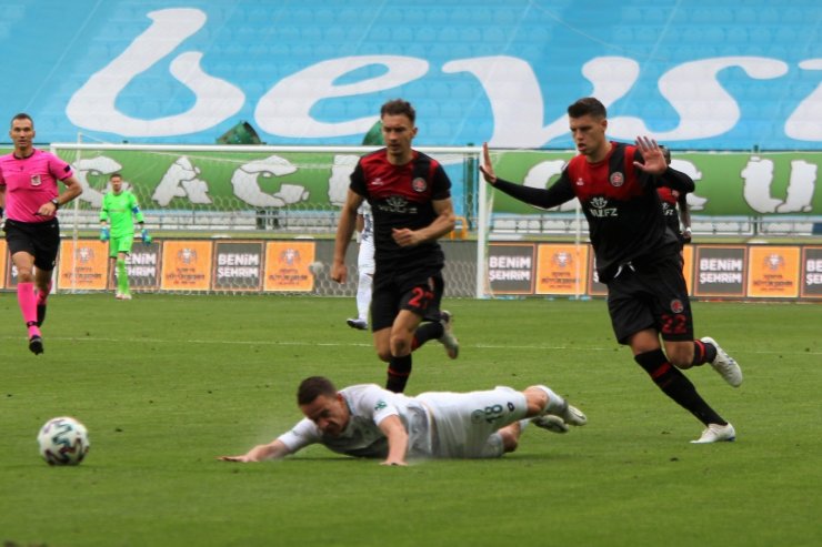 Süper Lig: Konyaspor: 5 - Fatih Karagümrük: 1 (Maç sonucu)