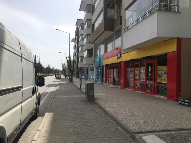 Eskişehir’de caddeler boş kaldı