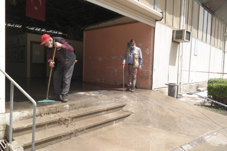 Eskişehir’de tozu dumana katan yıkım