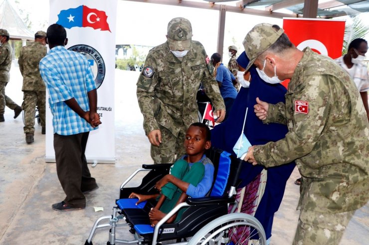 Türk Silahlı Kuvvetleri’nden Somali’ye yardım eli