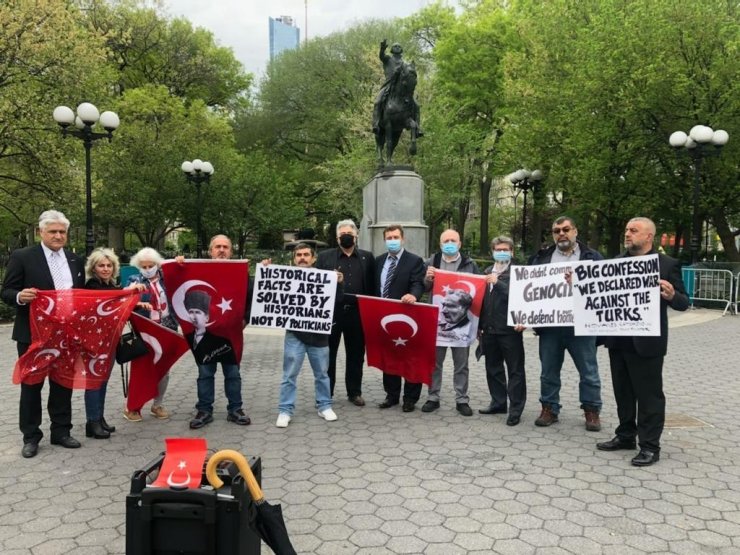 New York’ta “Ermeni Tasarısını Kınama” mitingi yapıldı