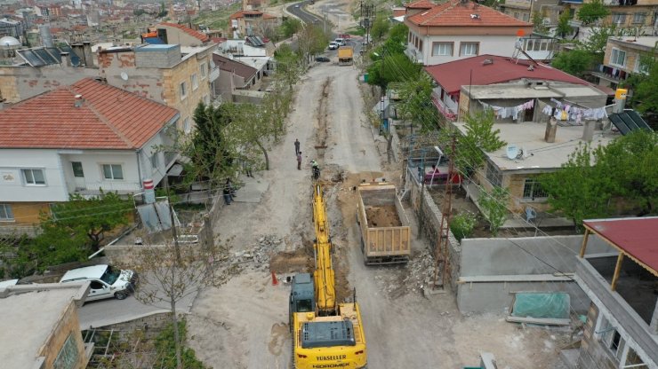 Yavuz Sultan Selim Caddesine önce altyapı sonra sıcak asfalt