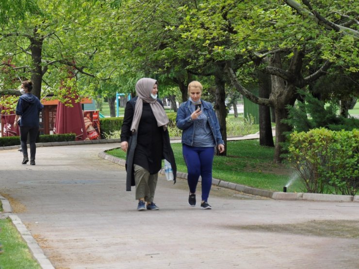 Hava sıcaklığı arttı, yasak unutuldu