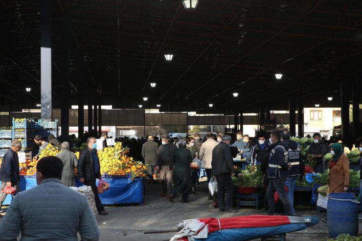 Kısıtlamada açık olacak semt pazarlarında yeni düzenleme