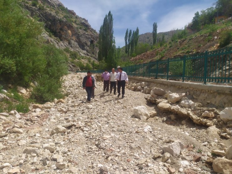 Taşkent’te selin yaraları sarılıyor