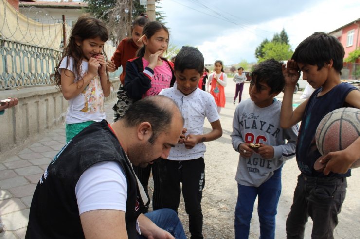 O ihtiyaç sahiplerinin ’Ankara abisi’