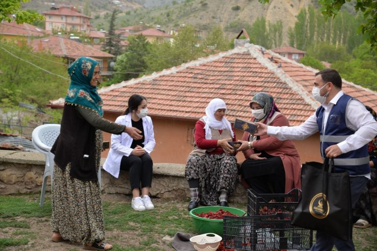 Kahramankazan’da Anneler Günü ve Dünya Çölyak Günü ziyaretleri