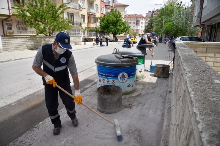 Selçuklu Belediyesi temizlik ekipleri 7/24 mesaide