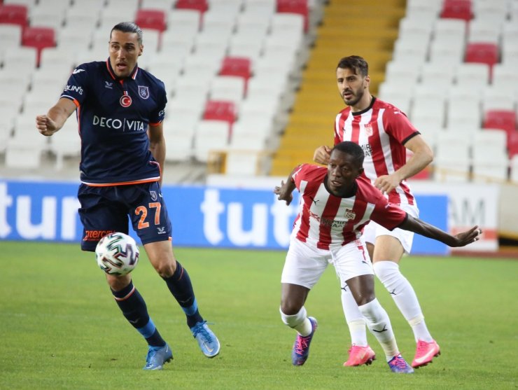 Sivasspor 17 haftada 35 puan topladı