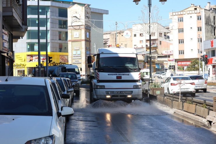 Belediye ekiplerinin bayram temizliği