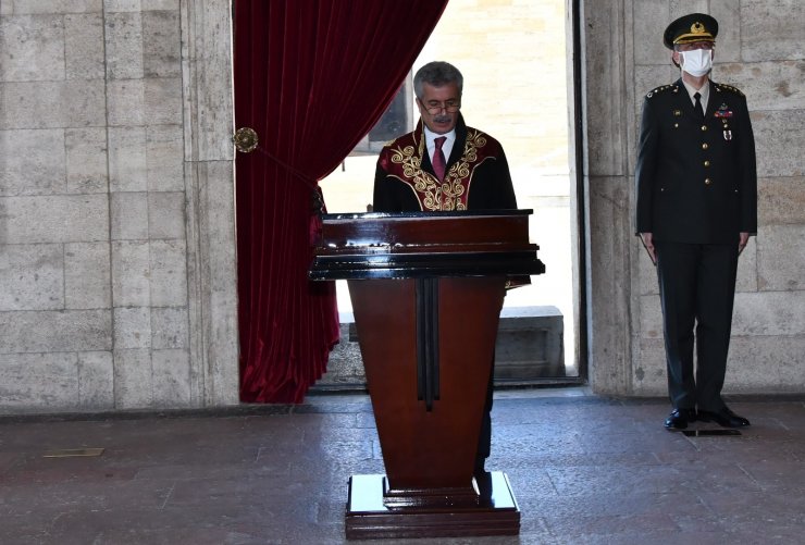 Danıştay Başkanı Yiğit ve beraberindeki heyet Anıtkabir’i ziyaret etti