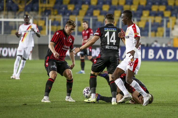 Süper Lig: Gençlerbirliği: 5 - Göztepe: 3 (Maç sonucu)