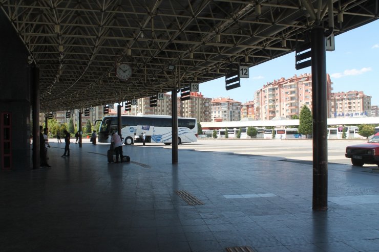 Konya otogarında bayram öncesi sessizlik hakim