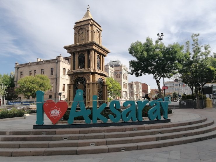 Aksaray’da sokaklar sessizliğe büründü