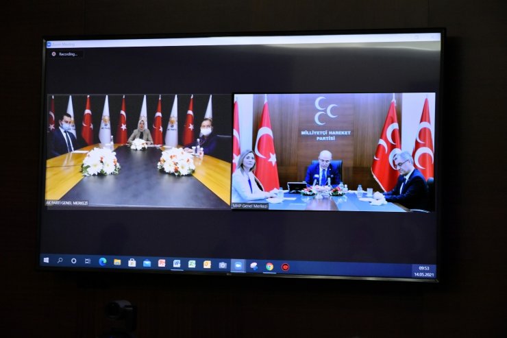 MHP’de partiler arası bayramlaşma video konferansla yapıldı