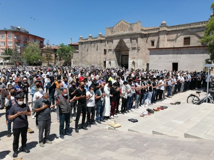 Aksaray’da Kudüs için gıyabi cenaze namazı kılındı