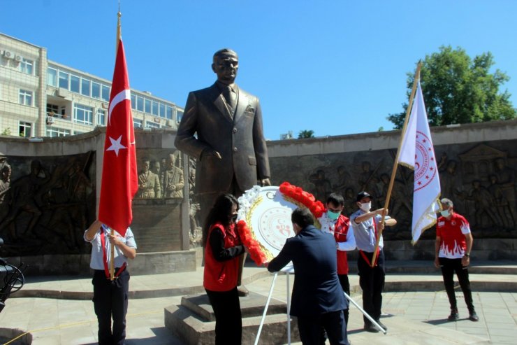 Gençlik Haftası başladı