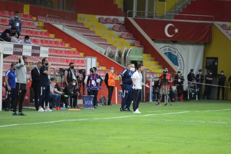 Süper Lig: Kayserispor: 1 - Fenerbahçe: 0 (İlk yarı)