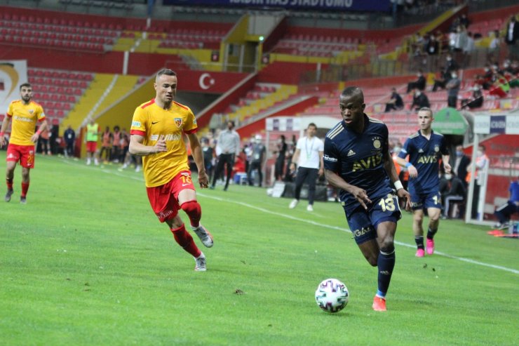 Süper Lig: Kayserispor: 1 - Fenerbahçe: 2 (Maç sonucu)