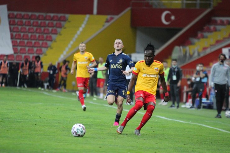 Süper Lig: Kayserispor: 1 - Fenerbahçe: 2 (Maç sonucu)