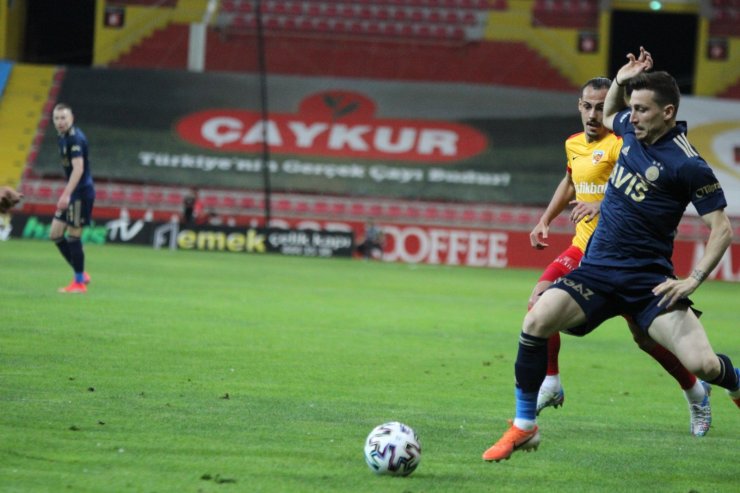 Süper Lig: Kayserispor: 1 - Fenerbahçe: 2 (Maç sonucu)