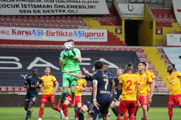 Süper Lig: Kayserispor: 1 - Fenerbahçe: 2 (Maç sonucu)