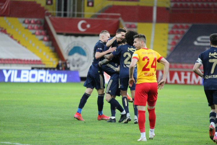 Süper Lig: Kayserispor: 1 - Fenerbahçe: 2 (Maç sonucu)