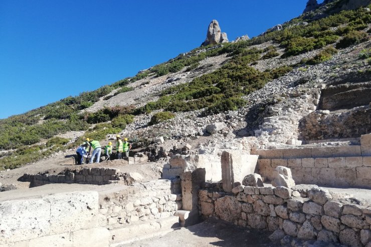 Karaman’ın Ermenek ilçesinde antik kazılar devam ediyor