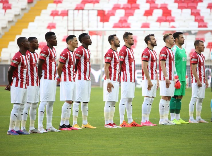 Sivasspor’da 10 futbolcunun sözleşmesi bitiyor!