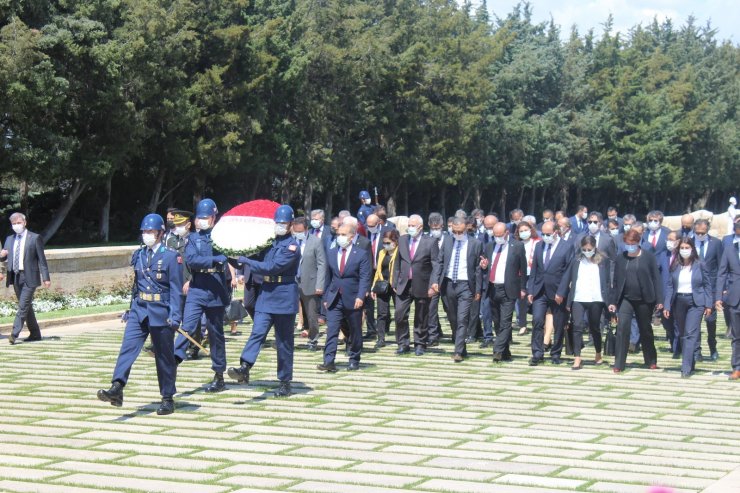 Sosyal Güvenlik Kurumu Başkanı Yılmaz, Anıtkabir’i ziyaret etti