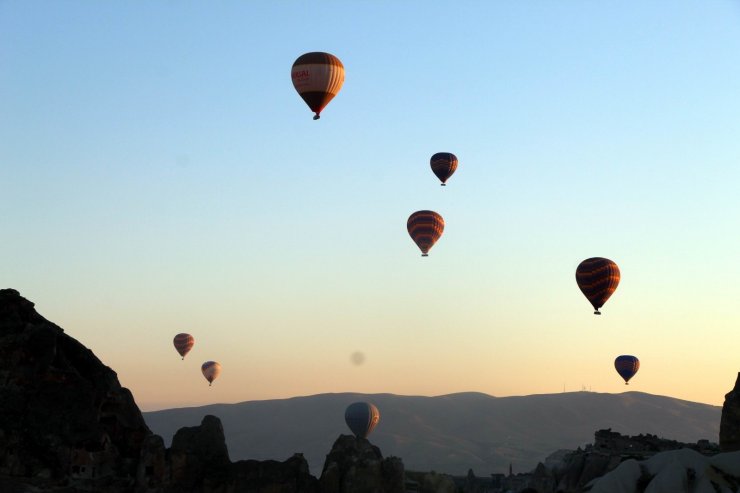 Kapadokya’da balonlar 21 günün ardından havalandı