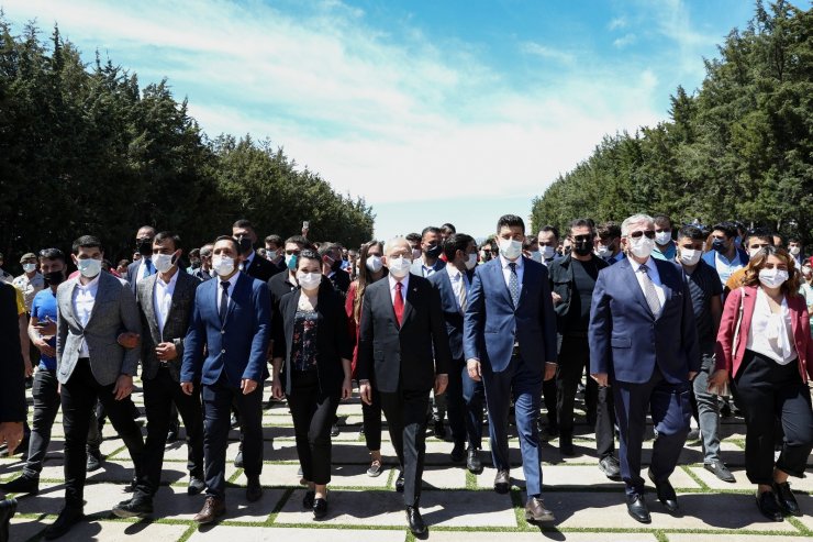 CHP Genel Başkanı Kılıçdaroğlu’ndan Anıtkabir’e ziyaret