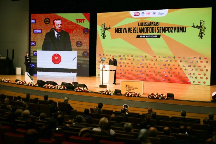 Cumhurbaşkanı Erdoğan’dan Batı’ya İslamofobi tepkisi