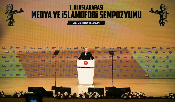 Cumhurbaşkanı Erdoğan’dan Batı’ya İslamofobi tepkisi