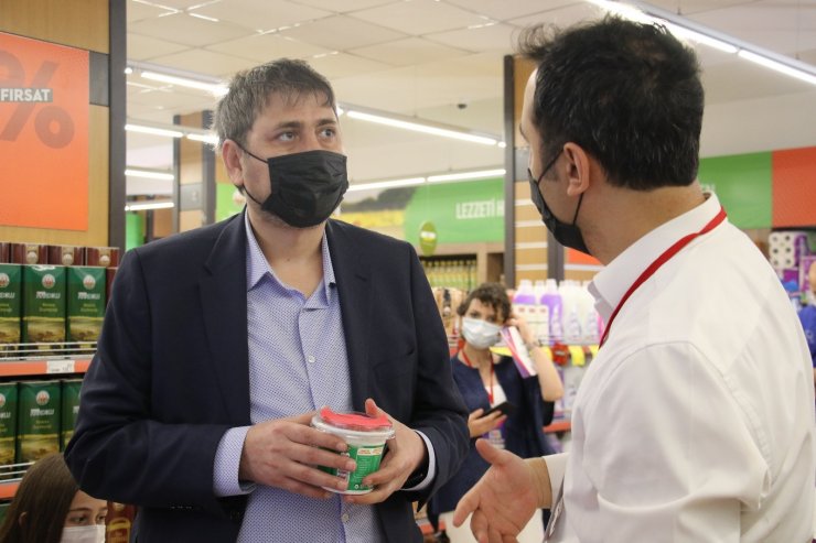 Dördüncü sınıf öğrencilerinden görme engellilerin alışverişini kolaylaştıracak proje: "Sesli Barkod Okuma”