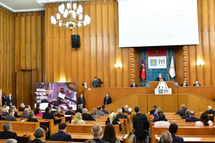 Meral Akşener, partisinin ‘parlamenter sistem’ önerisini açıkladı