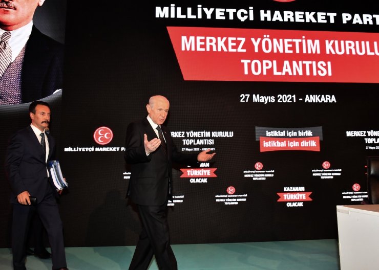 MHP Genel Başkanı Bahçeli, MYK ve MDK üyeleri ile araya geldi