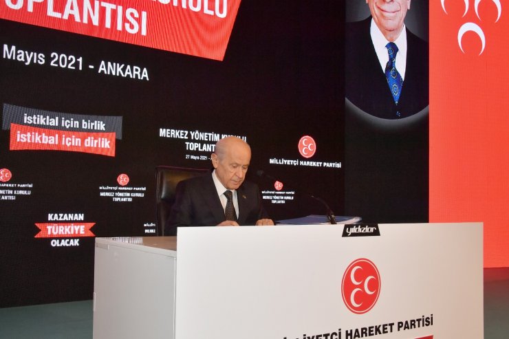 MHP Genel Başkanı Bahçeli, MYK ve MDK üyeleri ile araya geldi